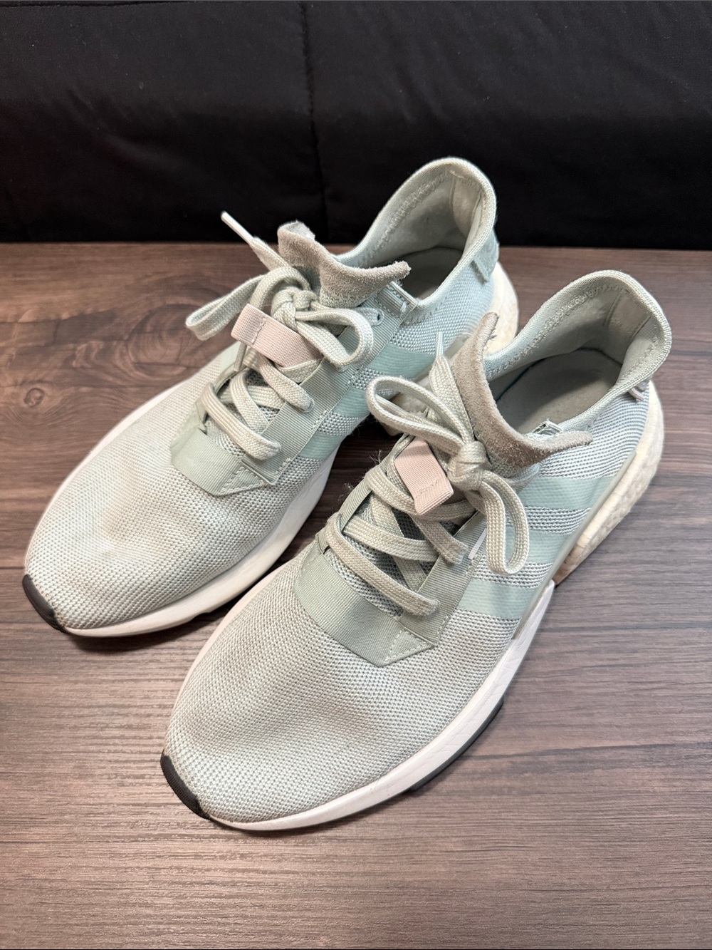 adidas Originals Men's Light Mint Green Athletic Sneakers